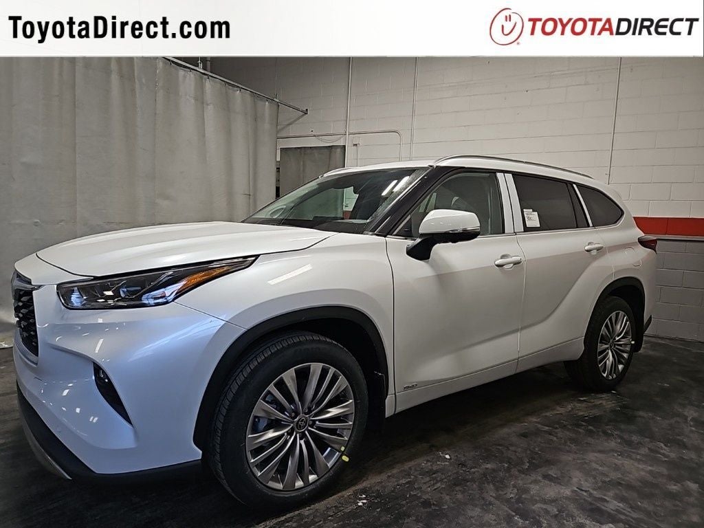 2026 Toyota Highlander Hybrid Platinum