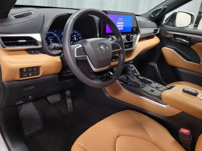 2026 Toyota Highlander Hybrid Platinum