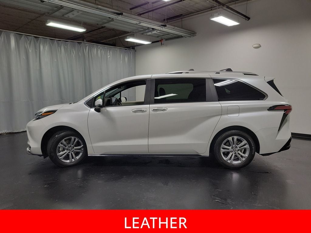 2024 Toyota Sienna Platinum 7 Passenger