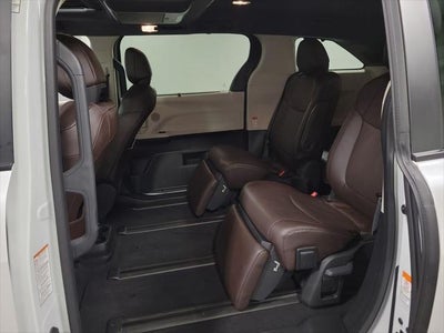 2024 Toyota Sienna Platinum 7 Passenger