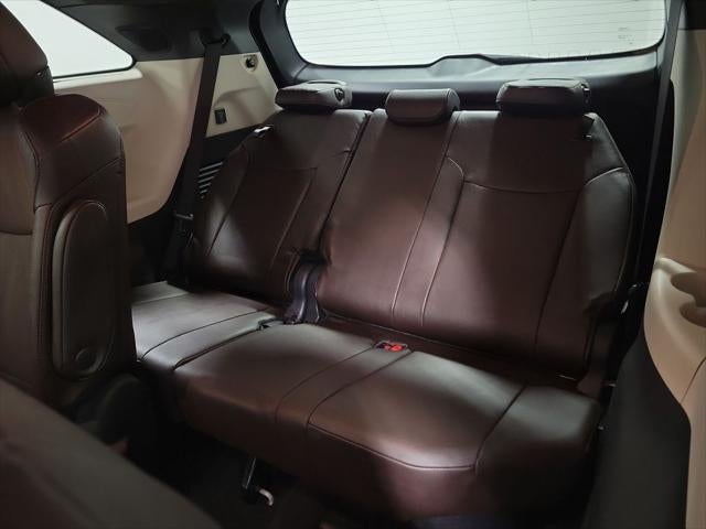 2024 Toyota Sienna Platinum 7 Passenger