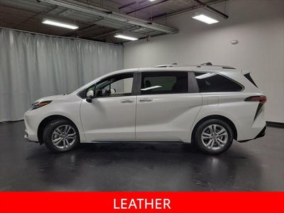 2024 Toyota Sienna Platinum 7 Passenger