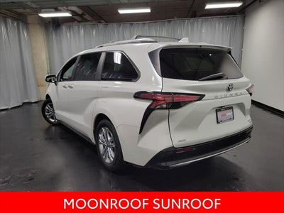 2024 Toyota Sienna Platinum 7 Passenger