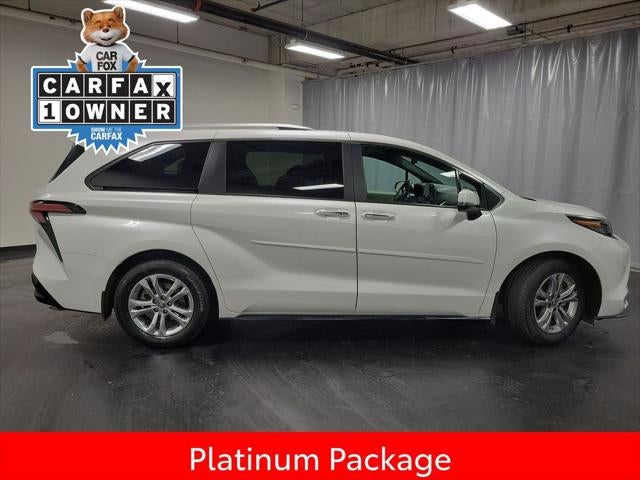 2024 Toyota Sienna Platinum 7 Passenger