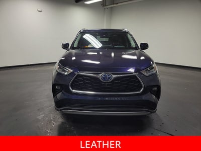 2022 Toyota Highlander Hybrid Platinum