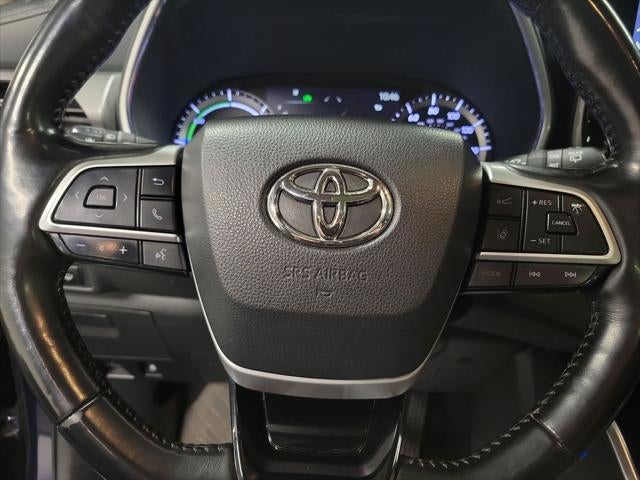2022 Toyota Highlander Hybrid Platinum