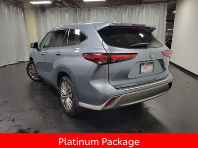2022 Toyota Highlander Platinum
