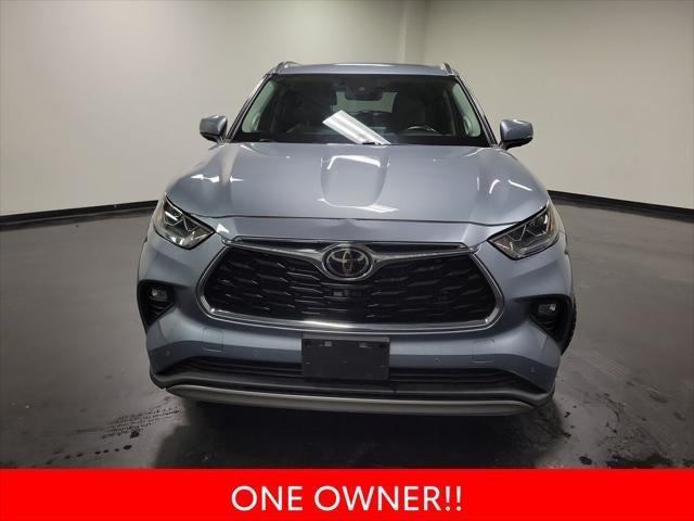 2022 Toyota Highlander Platinum