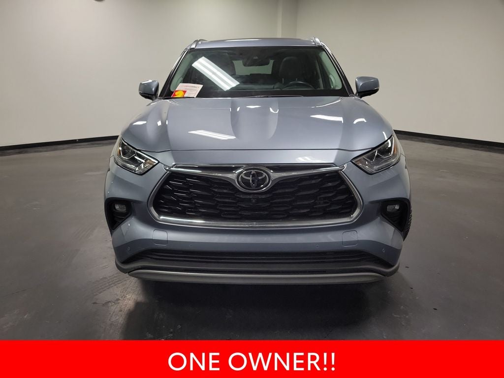2022 Toyota Highlander Platinum