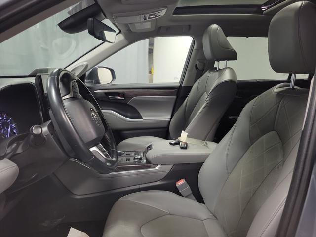 2022 Toyota Highlander Platinum
