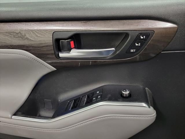 2022 Toyota Highlander Platinum