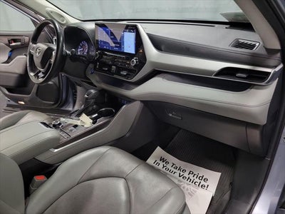 2022 Toyota Highlander Platinum