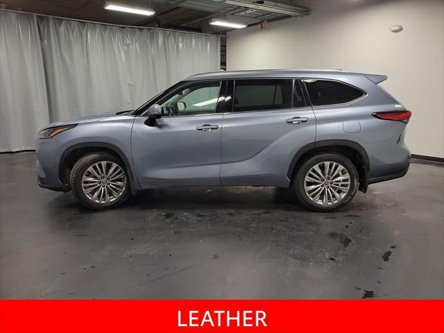 2022 Toyota Highlander Platinum