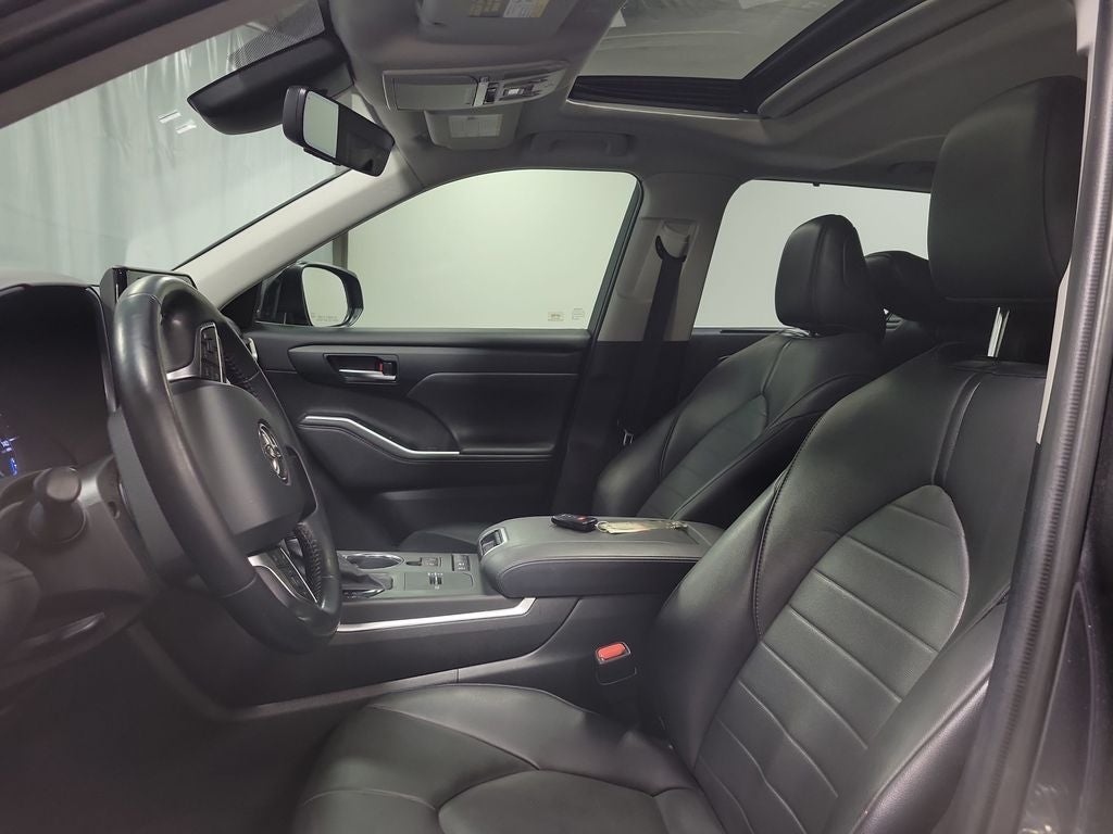 2020 Toyota Highlander Hybrid XLE