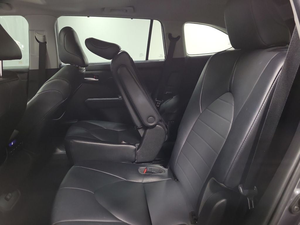 2020 Toyota Highlander Hybrid XLE