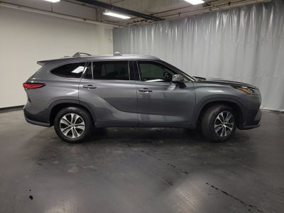 2020 Toyota Highlander Hybrid XLE