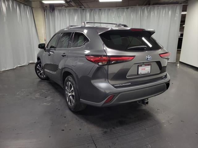 2020 Toyota Highlander Hybrid XLE