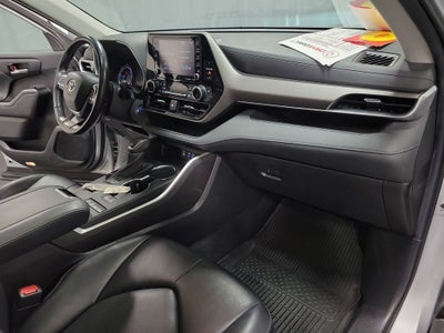 2022 Toyota Highlander Hybrid XLE