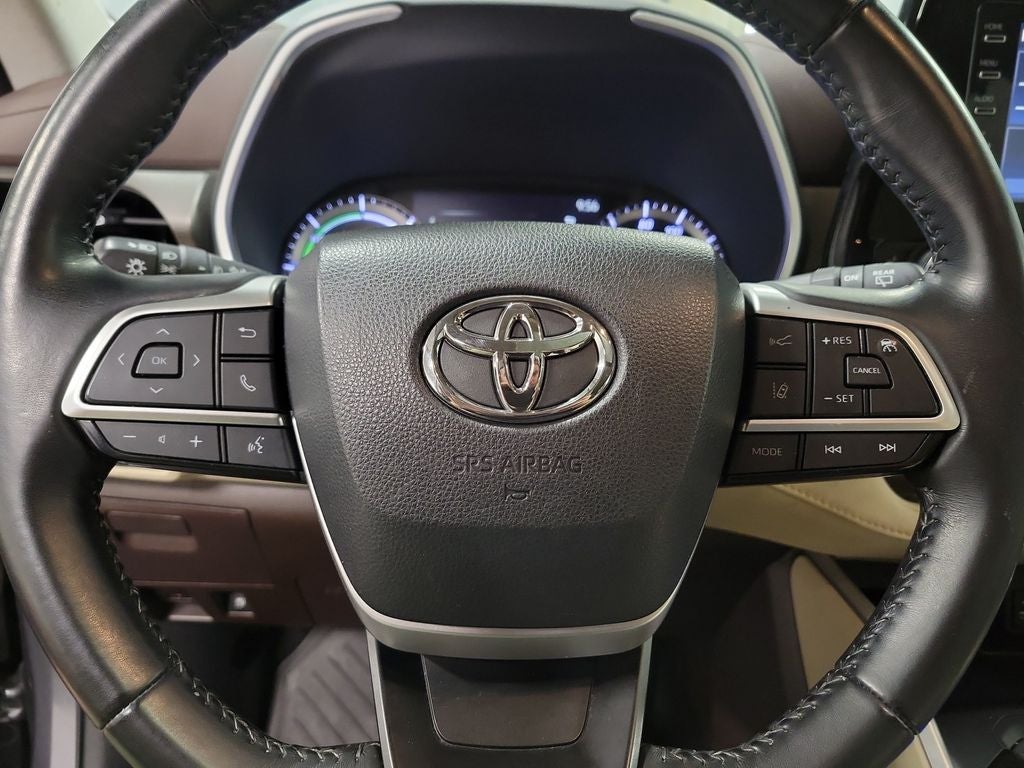 2022 Toyota Highlander Hybrid XLE