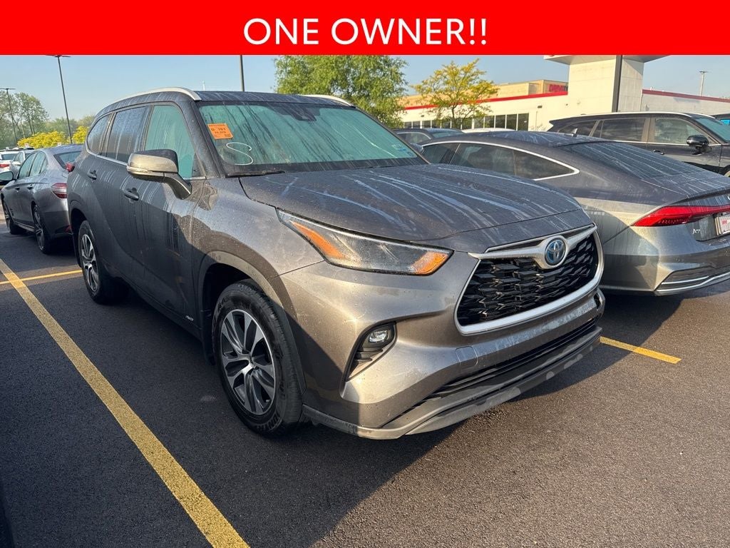 2022 Toyota Highlander Hybrid XLE