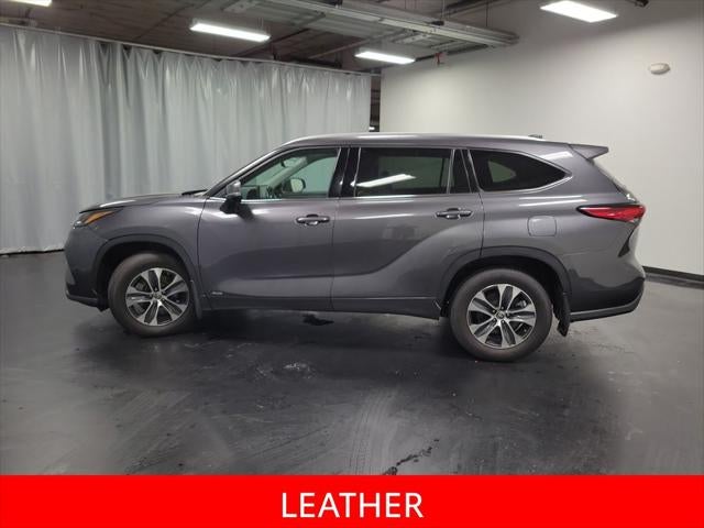 2022 Toyota Highlander Hybrid XLE