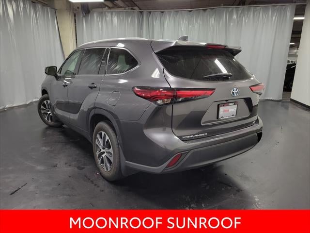2022 Toyota Highlander Hybrid XLE