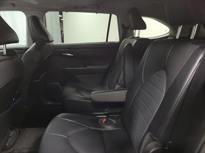 2021 Toyota Highlander Hybrid XLE