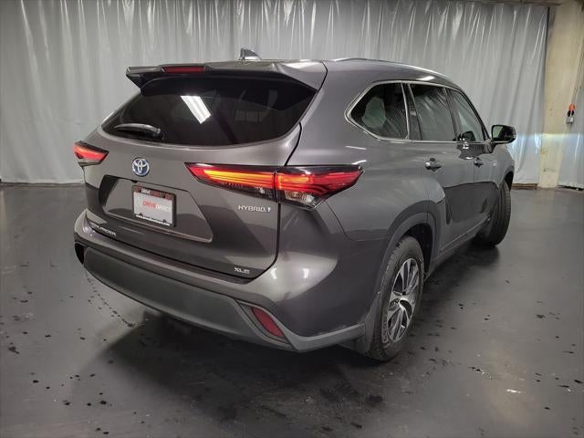 2021 Toyota Highlander Hybrid XLE