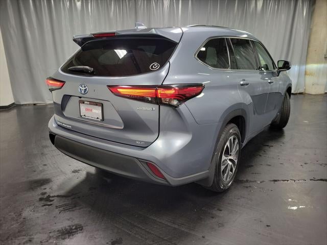 2021 Toyota Highlander Hybrid XLE