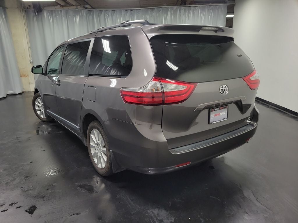 2016 Toyota Sienna LE 7 Passenger