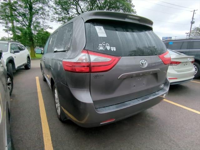 2016 Toyota Sienna LE 7 Passenger
