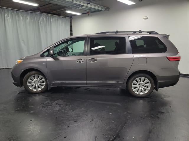 2016 Toyota Sienna LE 7 Passenger