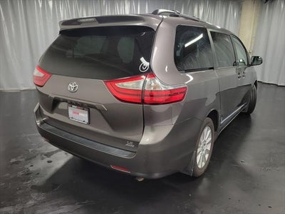 2016 Toyota Sienna LE 7 Passenger