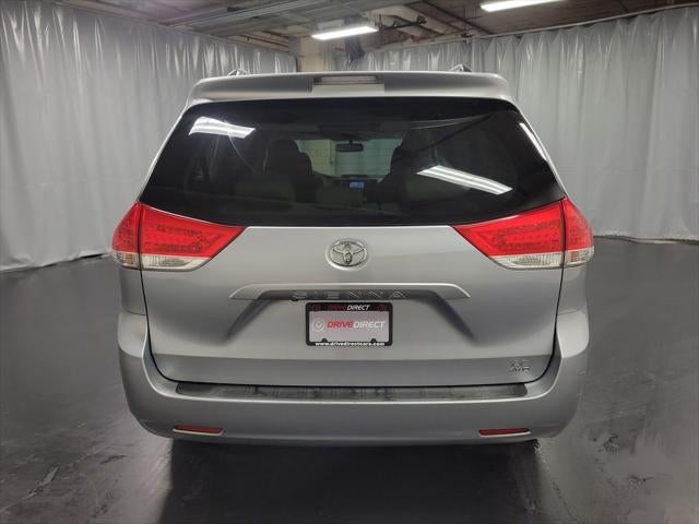 2014 Toyota Sienna LE 7 Passenger