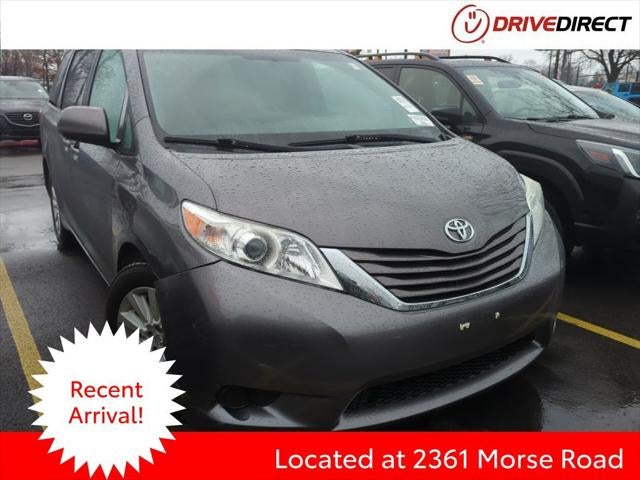 2015 Toyota Sienna LE 7 Passenger