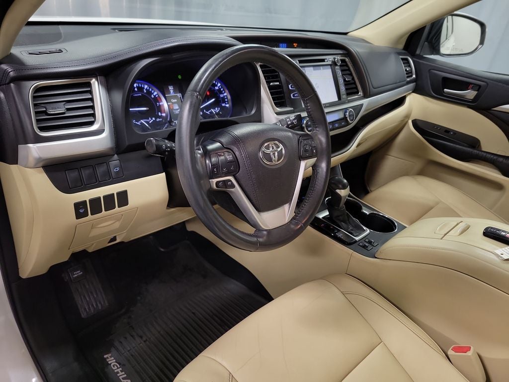 2016 Toyota Highlander XLE V6