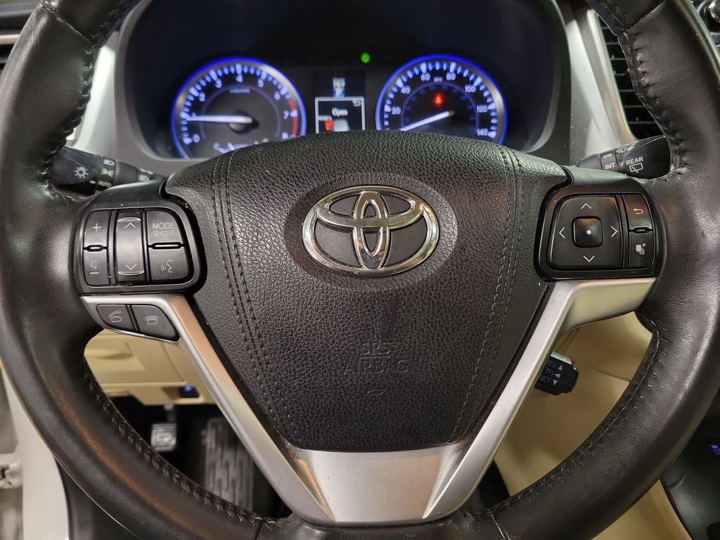 2016 Toyota Highlander XLE V6