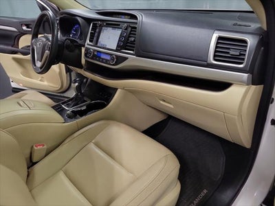 2016 Toyota Highlander XLE V6