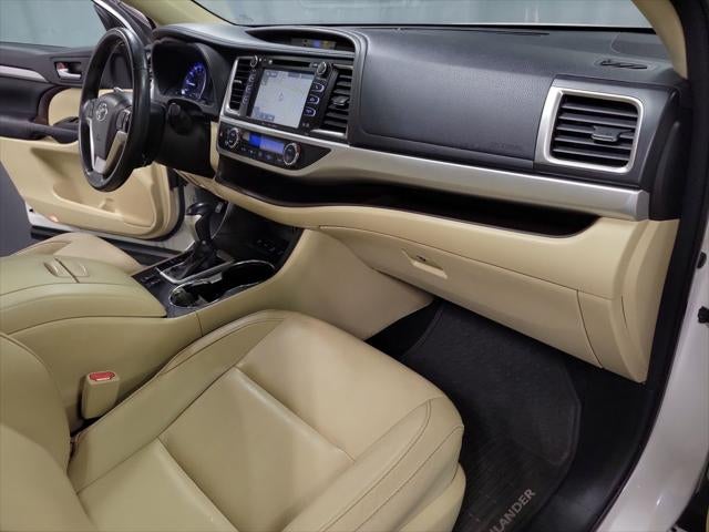 2016 Toyota Highlander XLE V6