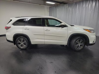 2016 Toyota Highlander XLE V6