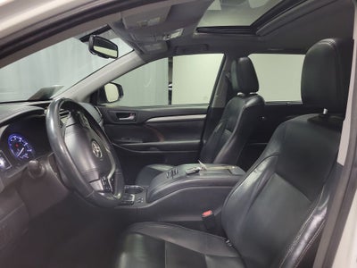 2016 Toyota Highlander XLE V6