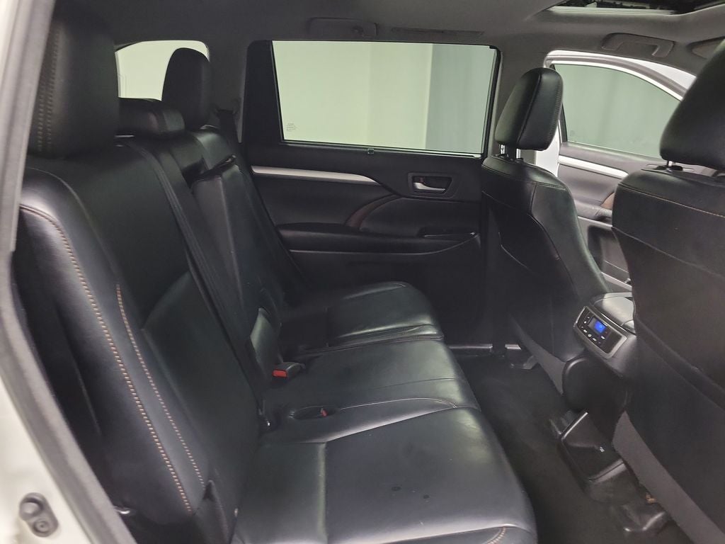 2016 Toyota Highlander XLE V6