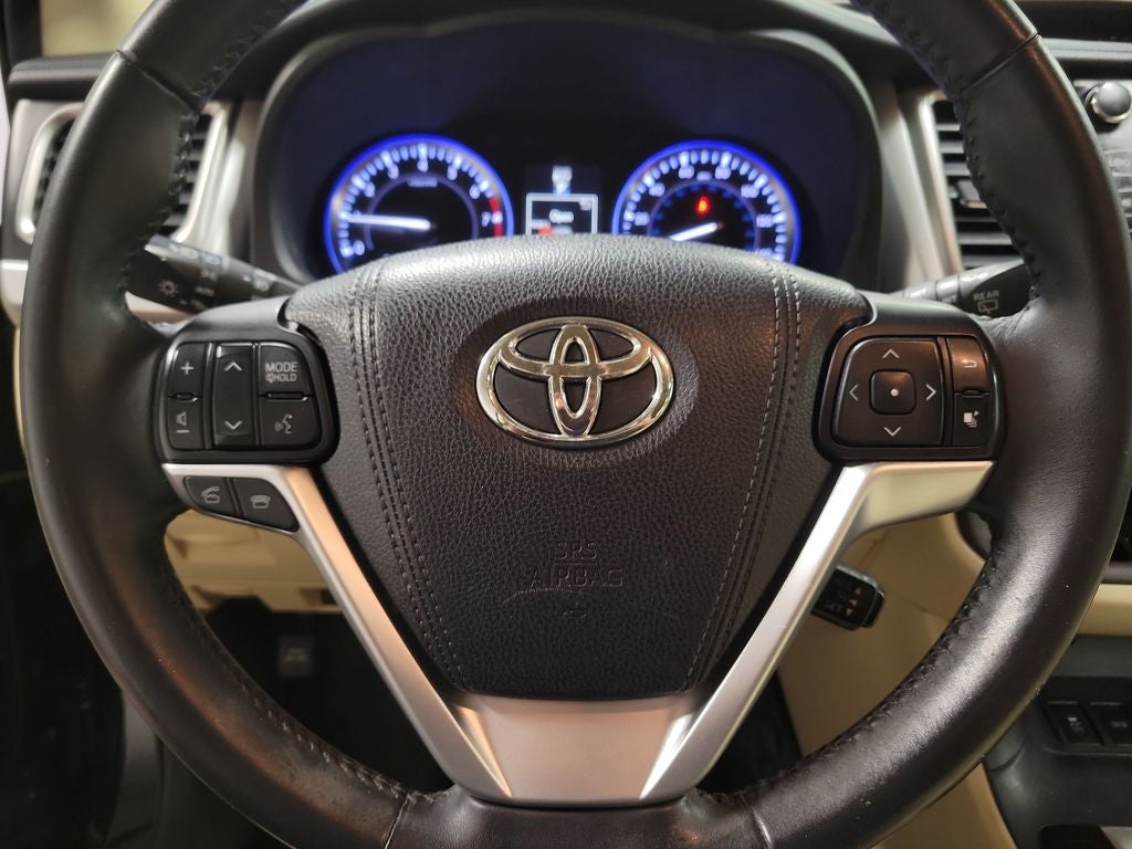 2016 Toyota Highlander XLE V6
