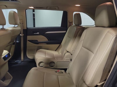 2016 Toyota Highlander XLE V6