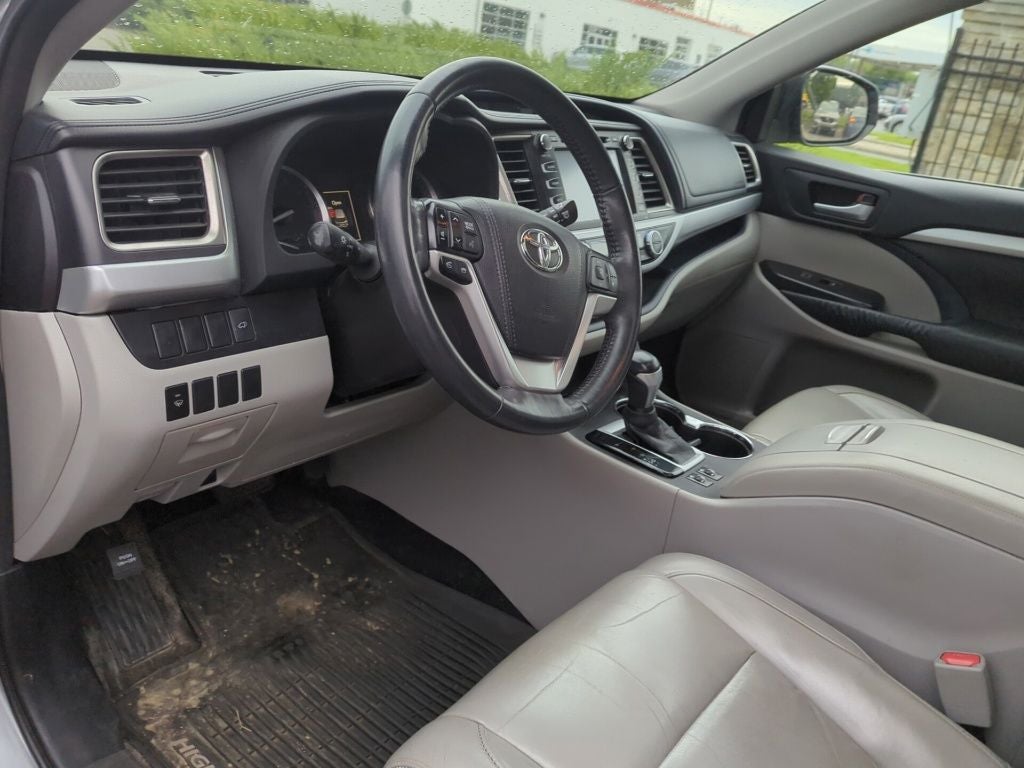2015 Toyota Highlander XLE V6