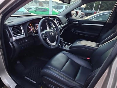 2016 Toyota Highlander XLE V6