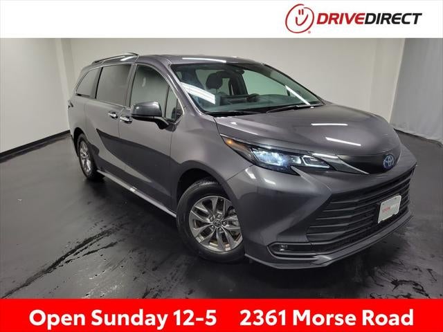 2025 Toyota Sienna XLE 8 Passenger