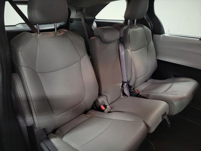 2025 Toyota Sienna XLE 8 Passenger