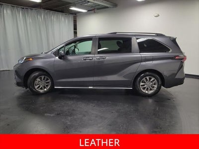2025 Toyota Sienna XLE 8 Passenger