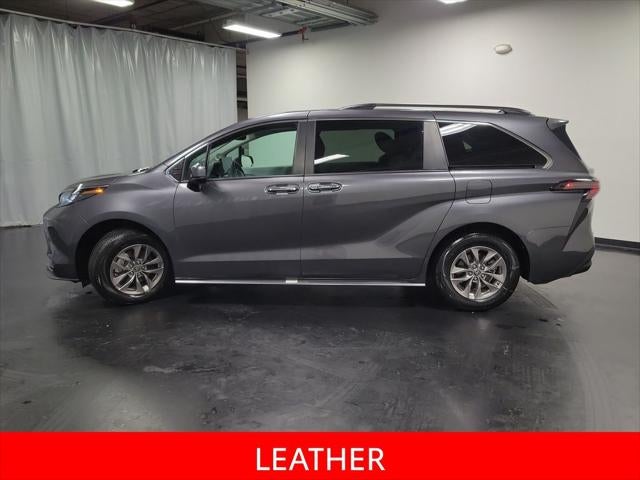 2025 Toyota Sienna XLE 8 Passenger